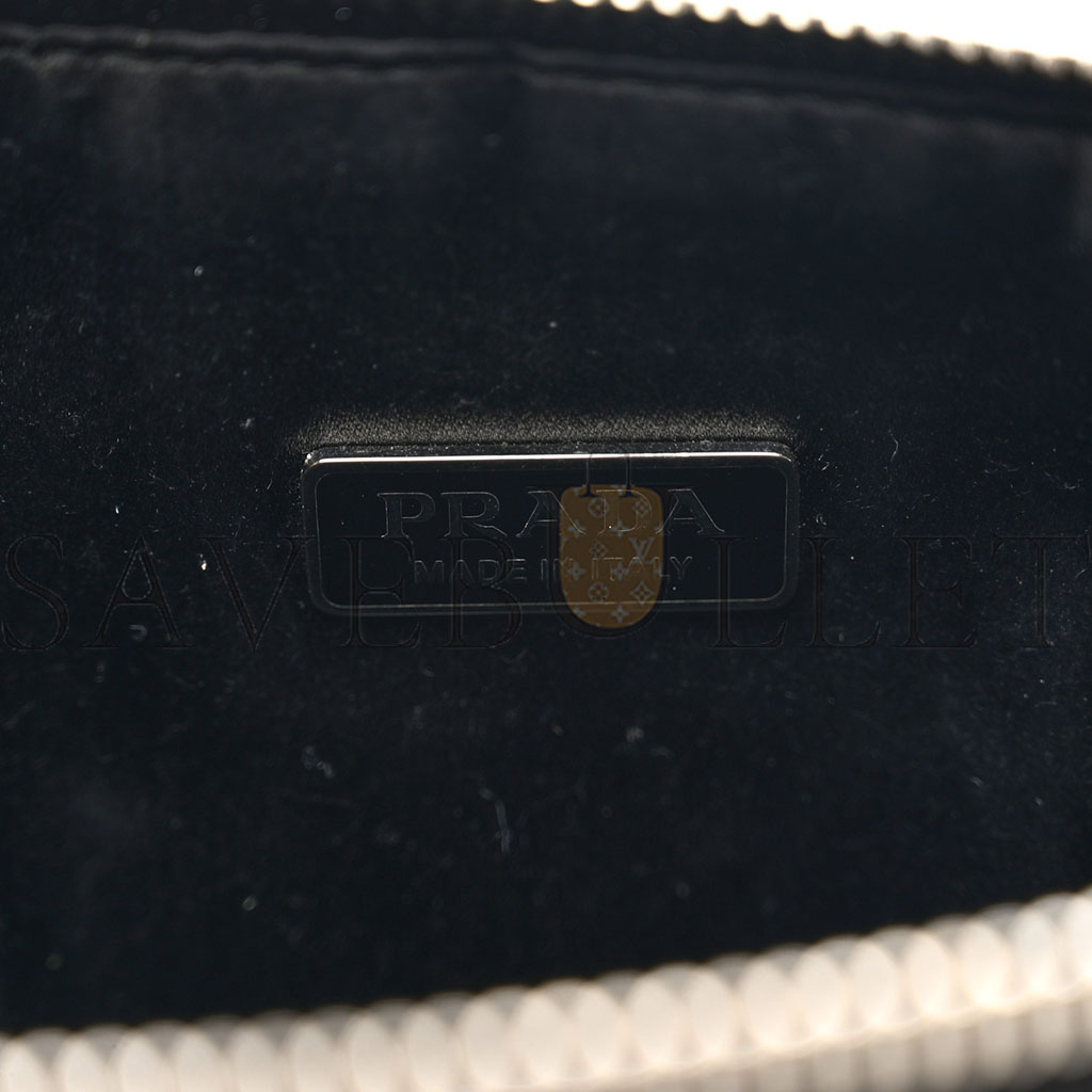 PRADA SATIN CRYSTAL TRIANGLE POUCH CRISTAL (26*15*6m) PRADA SATIN CRYSTAL TRIANGLE POUCH CRISTAL (26*15*6m)