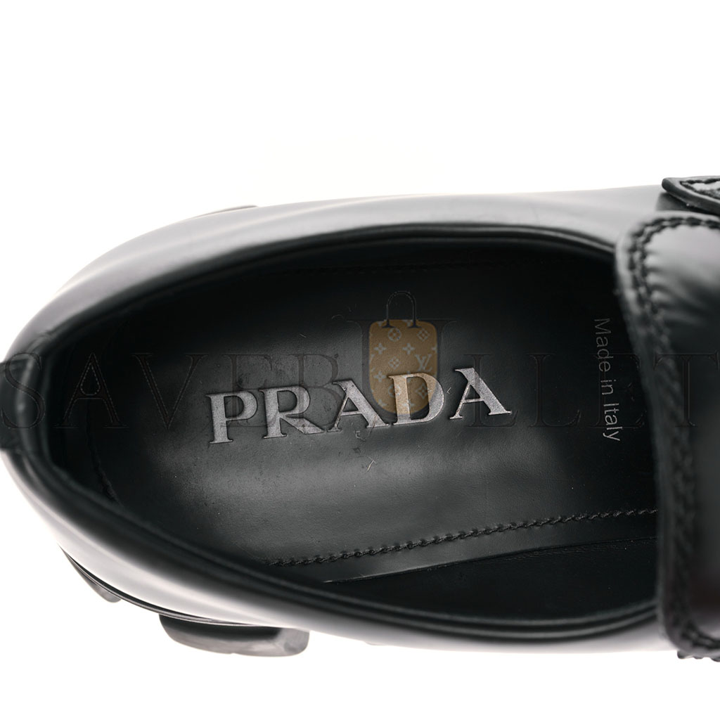 PRADA SPAZZOLATO ROIS METAL TRIANGLE LOGO MENS MONOLITH 55MM LOAFERS 6 BLACK