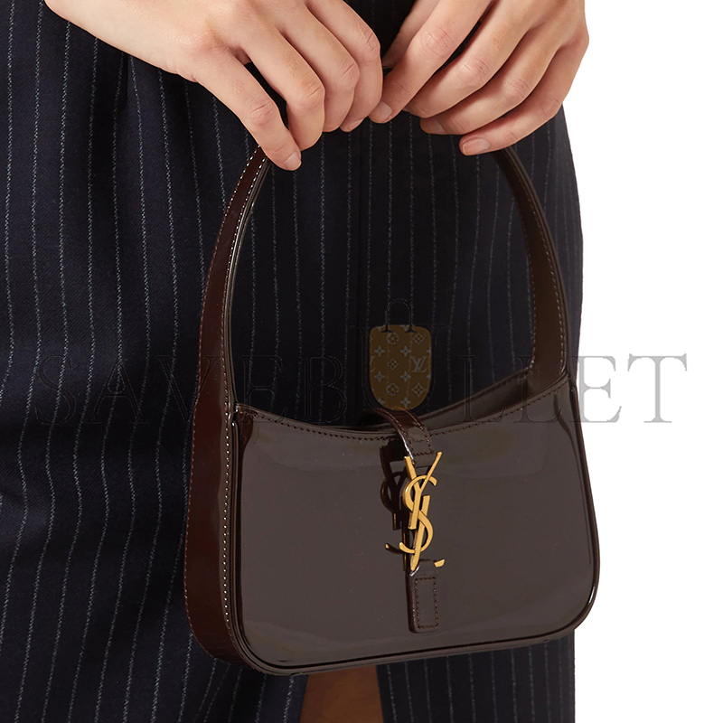 YSL MINI LE 5 À 7 IN PATENT LEATHER 710310455781 (19*11.5*4.5cm)