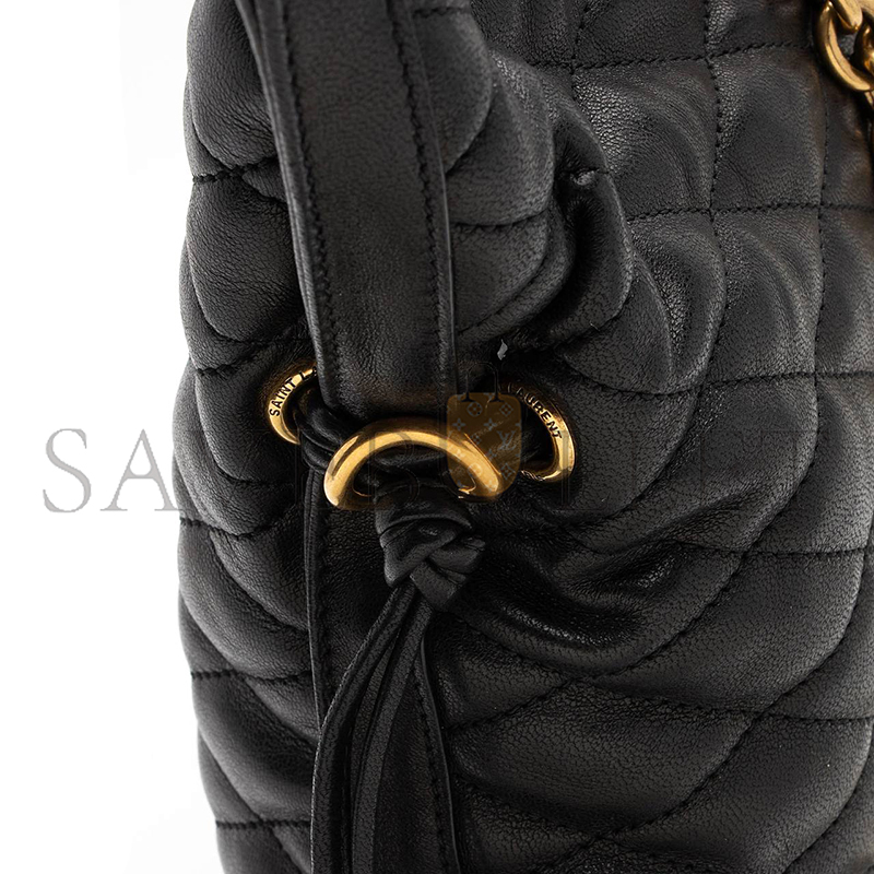 YSL LE POCHON MATELASSE IN QUILTED LAMBSKIN 7424401EL071000 (42*36.5*1cm)