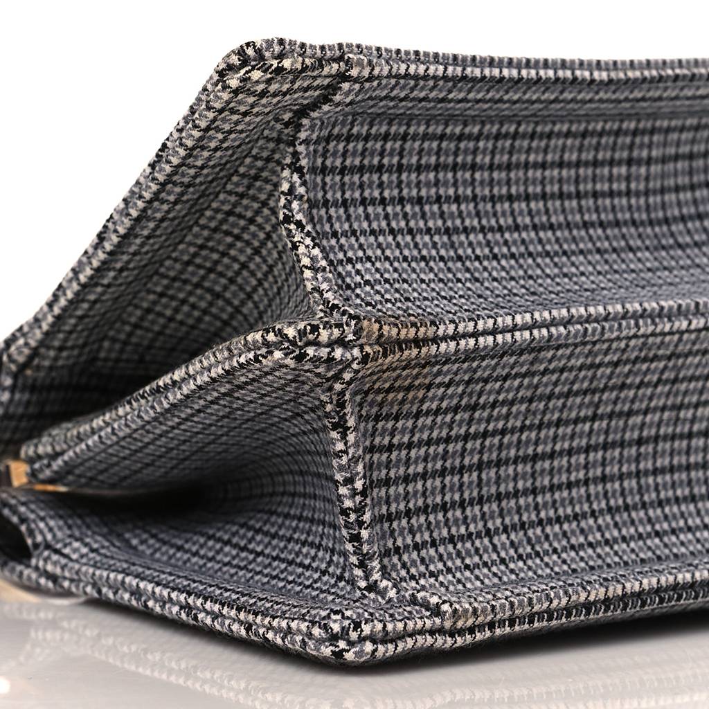 FENDI WOOL FABRIC JACQUARD CUOIO HOUNDSTOOTH FF 1974 PETITE PEEKABOO I SEE U SATCHEL GREY BLACK (20*15*11cm)